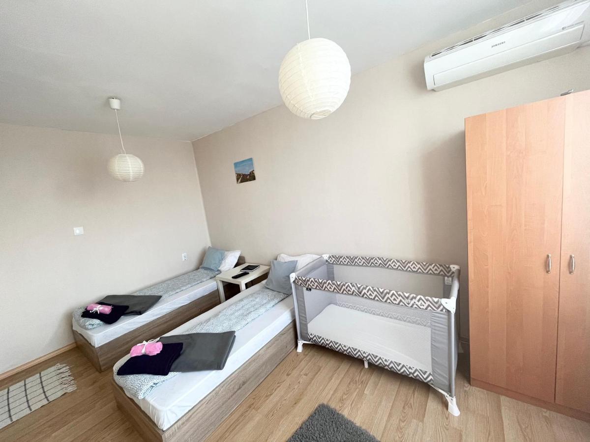 Airport Apartment Sofia Exterior foto